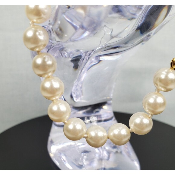 Vintage Knotted Faux Pearl Gold Tone Fish Hook Clasp 7" Bracelet - Picture 3 of 10